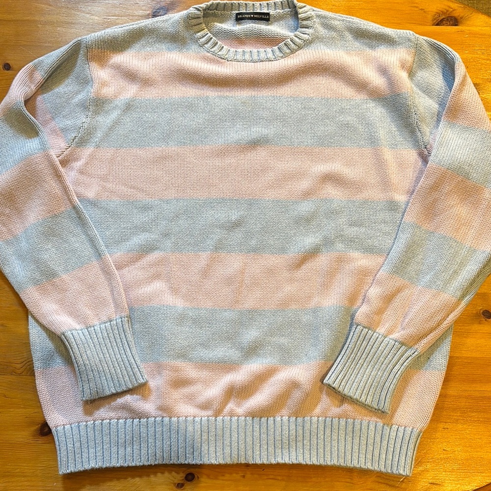 Brandy Melville Pink and Gray Crewneck Sweater